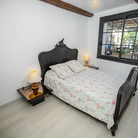 Bed and Breakfast Oustaou De Betty Et Bob Le Cailar Экстерьер фото